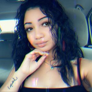 Meet your Posher, Rayleen